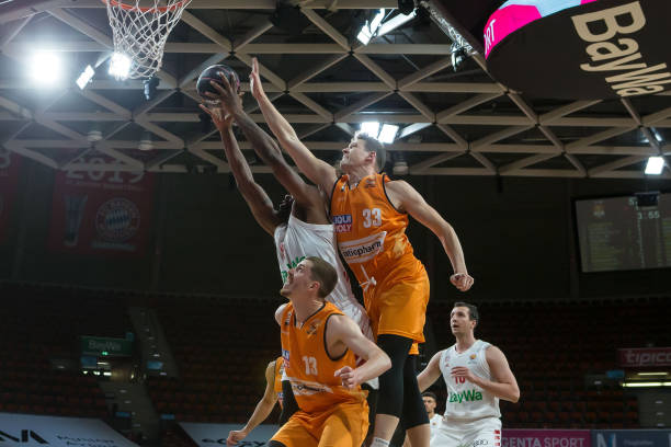 首回合的启 首回合的启