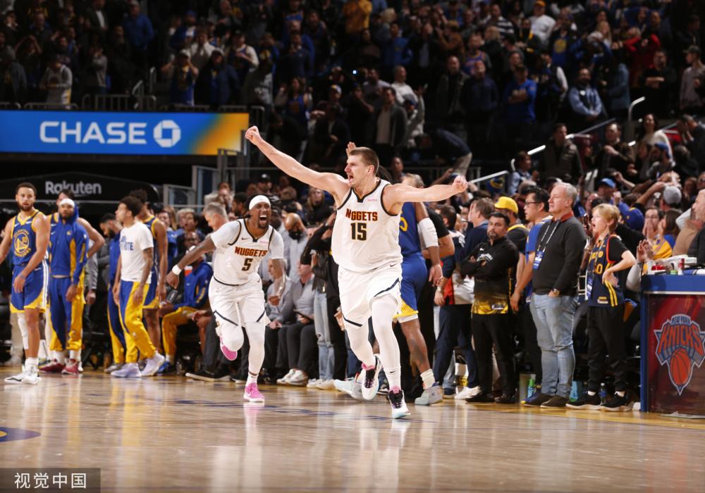 重自己的判 重自己的判