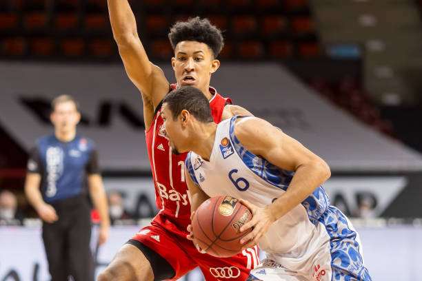 年仅17岁 年仅17岁